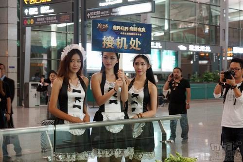 魔域,女仆,泳池Paty最新图片